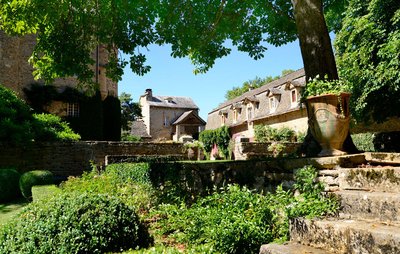 Extérieur château de Ressouches