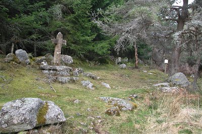 Croix de la source des 3 Maries