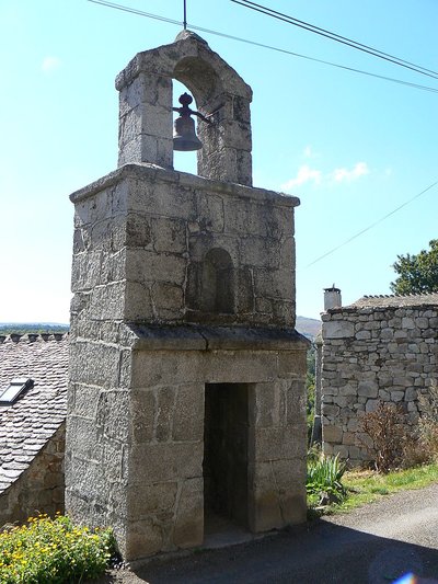 Clocher de tourmente du hameau de Servies