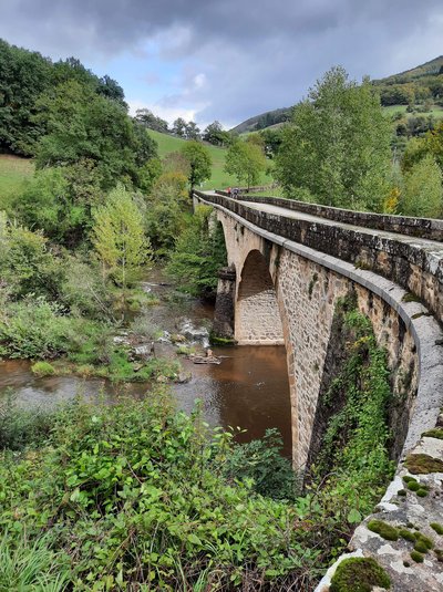 Pont dans la Vallée du Lot