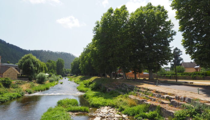 Les abords de la Colagne