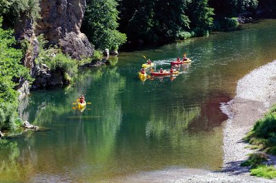 Canoës dans les Gorges du Tarn