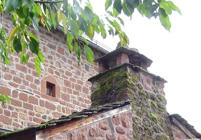 Cheminée en grès rouge